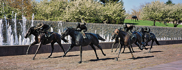 ThoroughbredPark