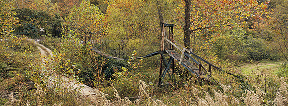 SwingingBridgeRR