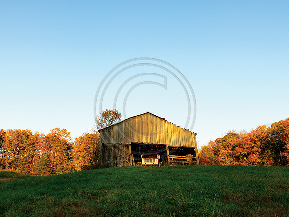 Barn_Truck_1220702