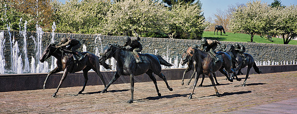 ThoroughbredPark