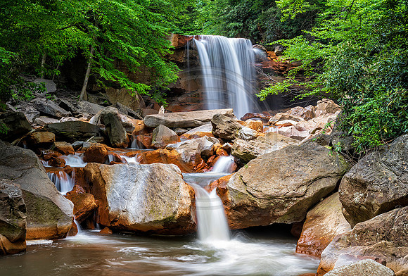 W_VA-8221w