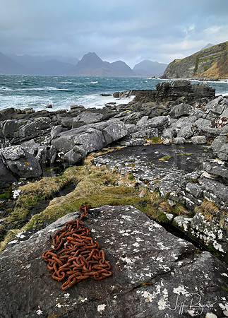 Scotland_chains1180w