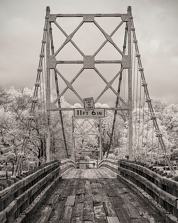 Arkansas-Suspension2407bridge_8x10bw