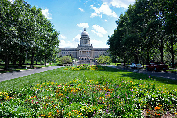 Frankfort_Capitol3472w
