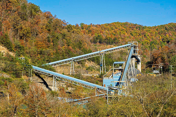 Coal_Tipple8530-16x24